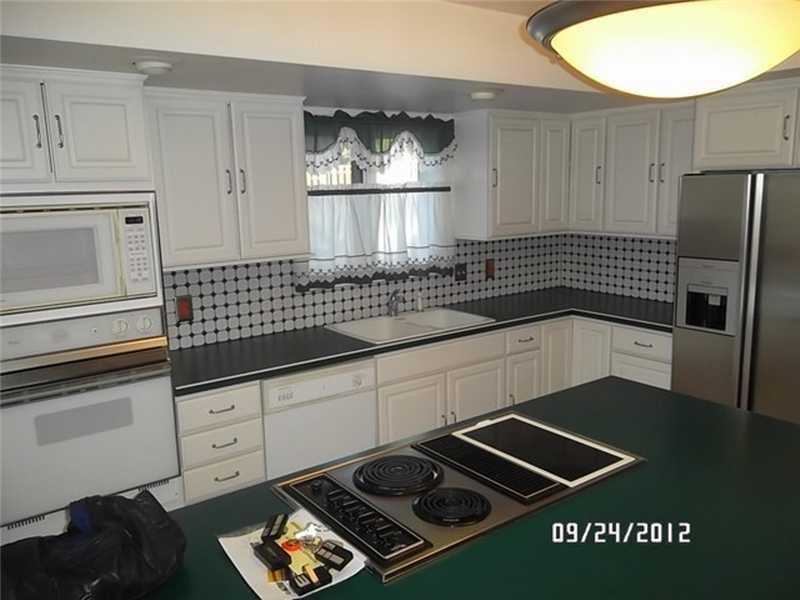 5656 Fall Creek Road Indianapolis, IN 46220 - Photo 5 of 8