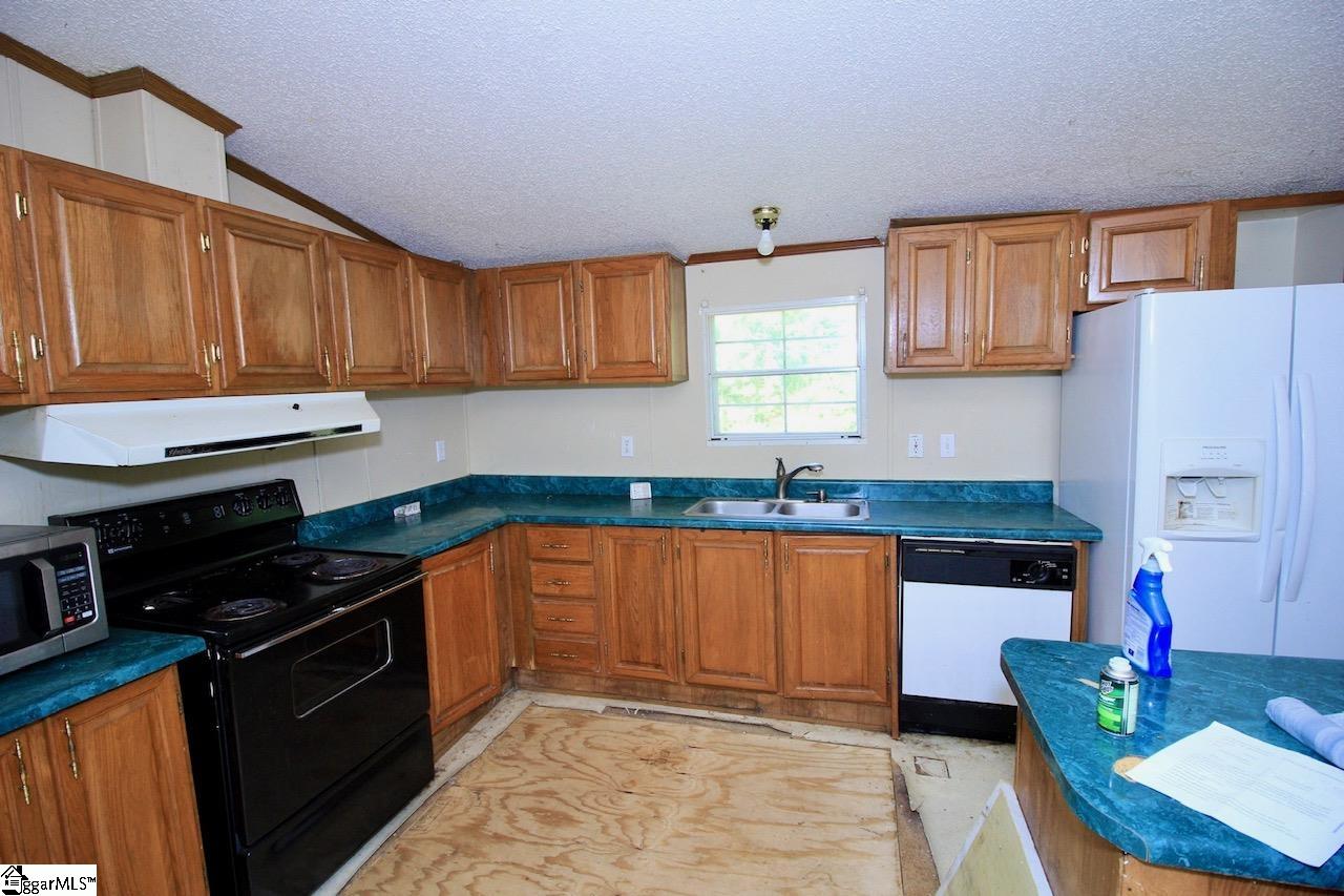 138 Finley Road Belton, SC 29627 - Photo 20 of 29 Gallery Image 20