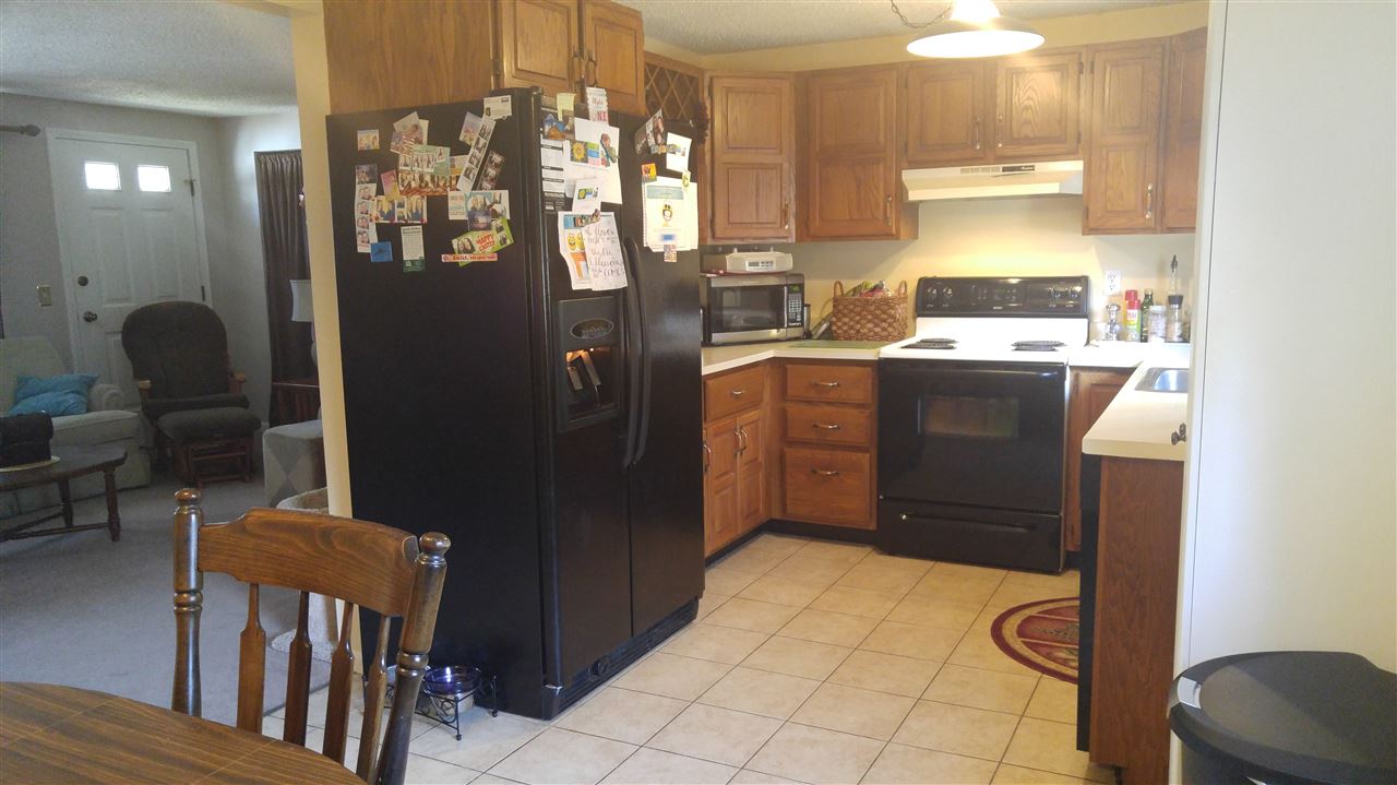 40 Berry Road, Unit 40 Derry, NH 03038 - Photo 15 of 30