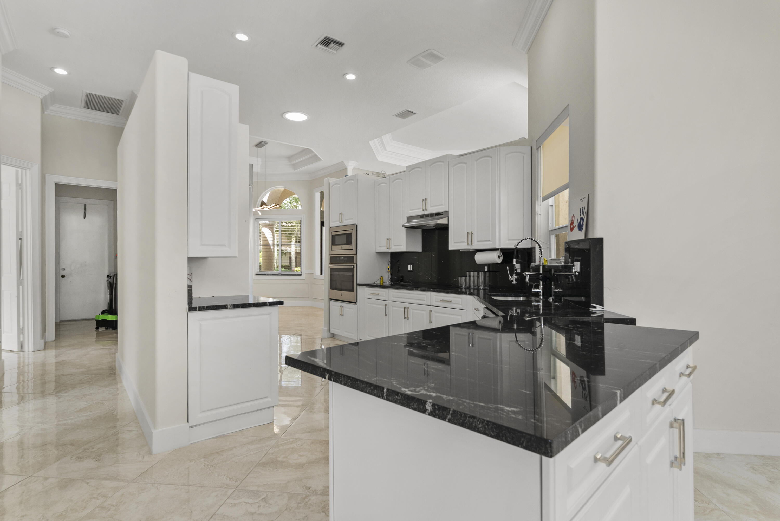 21836 Cypress Palm Court Boca Raton, FL 33428 - Photo 11 of 44 DSC06890