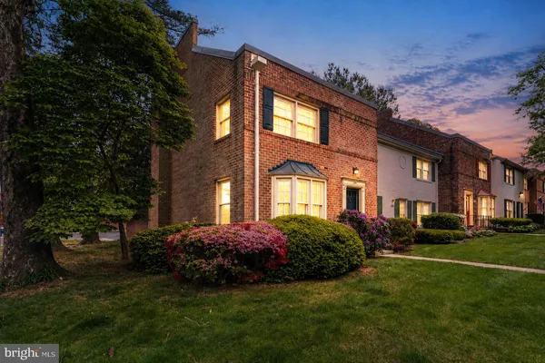 $680,000 | 8301 Forrester Boulevard, Springfield, VA 22152