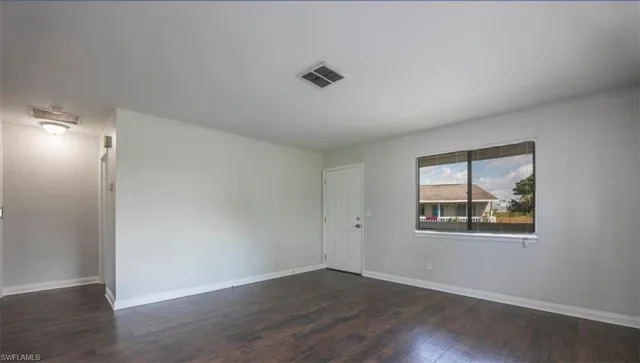 $1,695 | 2455 Thomasson Drive, Unit A, Naples, FL 34112