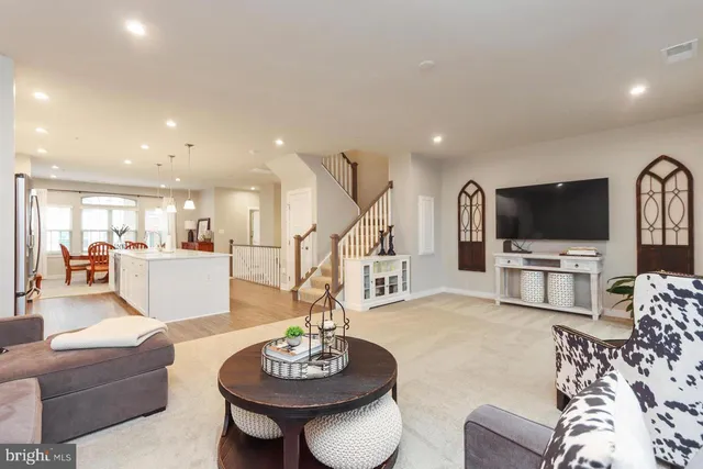 $3,100 | 5952 Etterbeek Street, Ijamsville, MD 21754