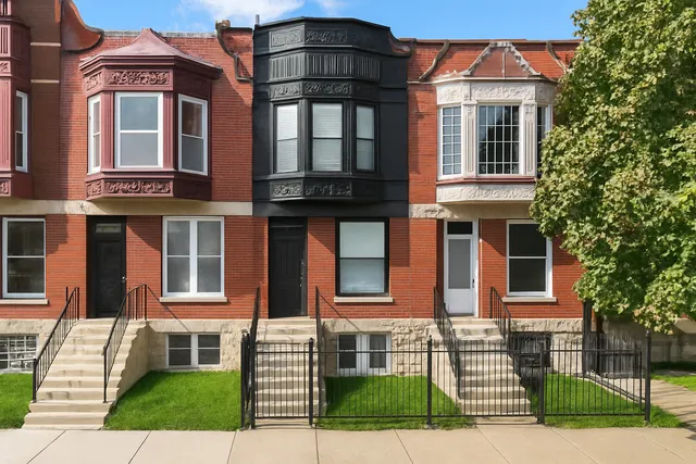 $599,000 | 6150 South Ingleside Avenue, Chicago, IL 60637