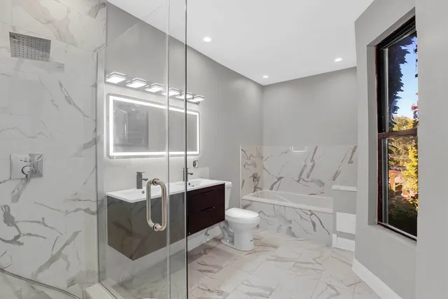 $599,000 | 6150 South Ingleside Avenue, Chicago, IL 60637