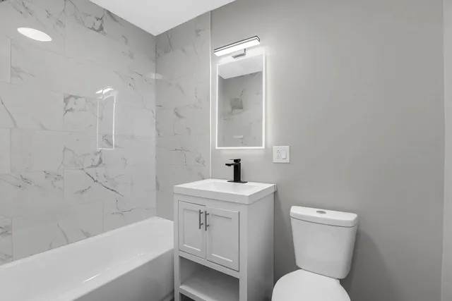 $599,000 | 6150 South Ingleside Avenue, Chicago, IL 60637