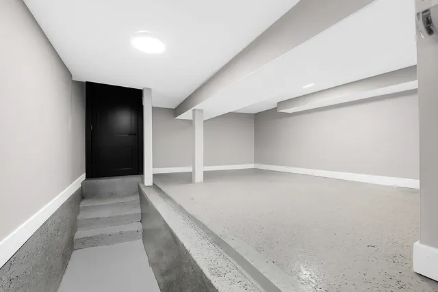 $599,000 | 6150 South Ingleside Avenue, Chicago, IL 60637