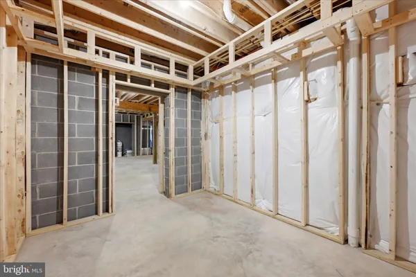 $774,999 | 325 Dehaven Drive, Clear Brook, VA 22624