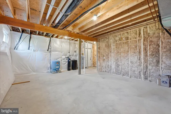 $774,999 | 325 Dehaven Drive, Clear Brook, VA 22624