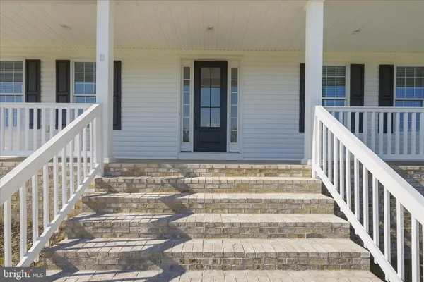 a view of an entryway