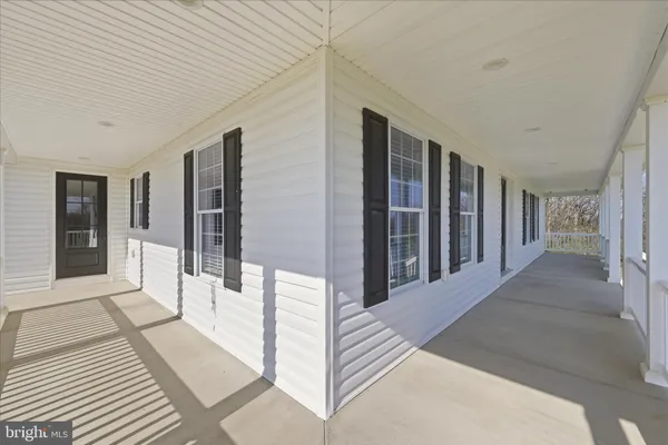 $774,999 | 325 Dehaven Drive, Clear Brook, VA 22624