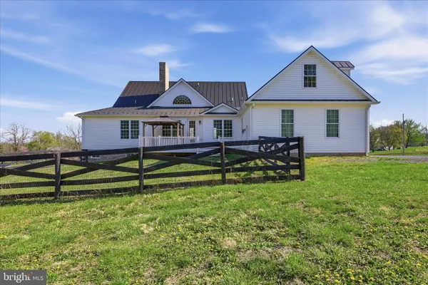 $774,999 | 325 Dehaven Drive, Clear Brook, VA 22624