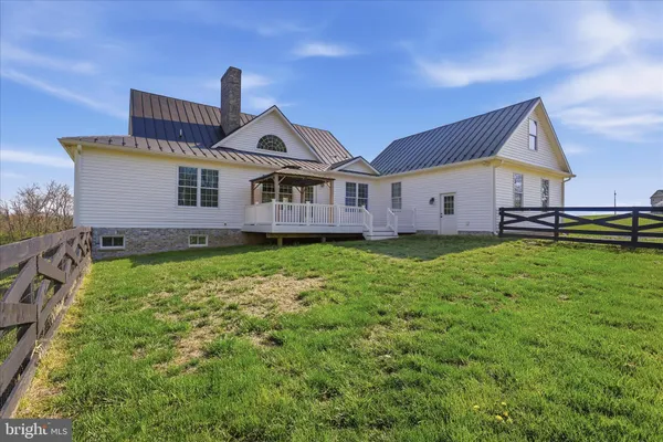 $774,999 | 325 Dehaven Drive, Clear Brook, VA 22624