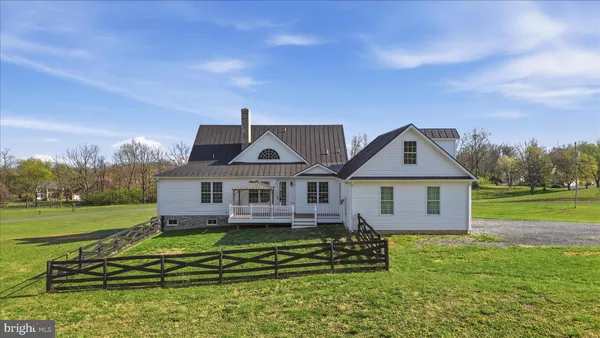 $774,999 | 325 Dehaven Drive, Clear Brook, VA 22624