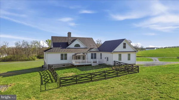 $774,999 | 325 Dehaven Drive, Clear Brook, VA 22624