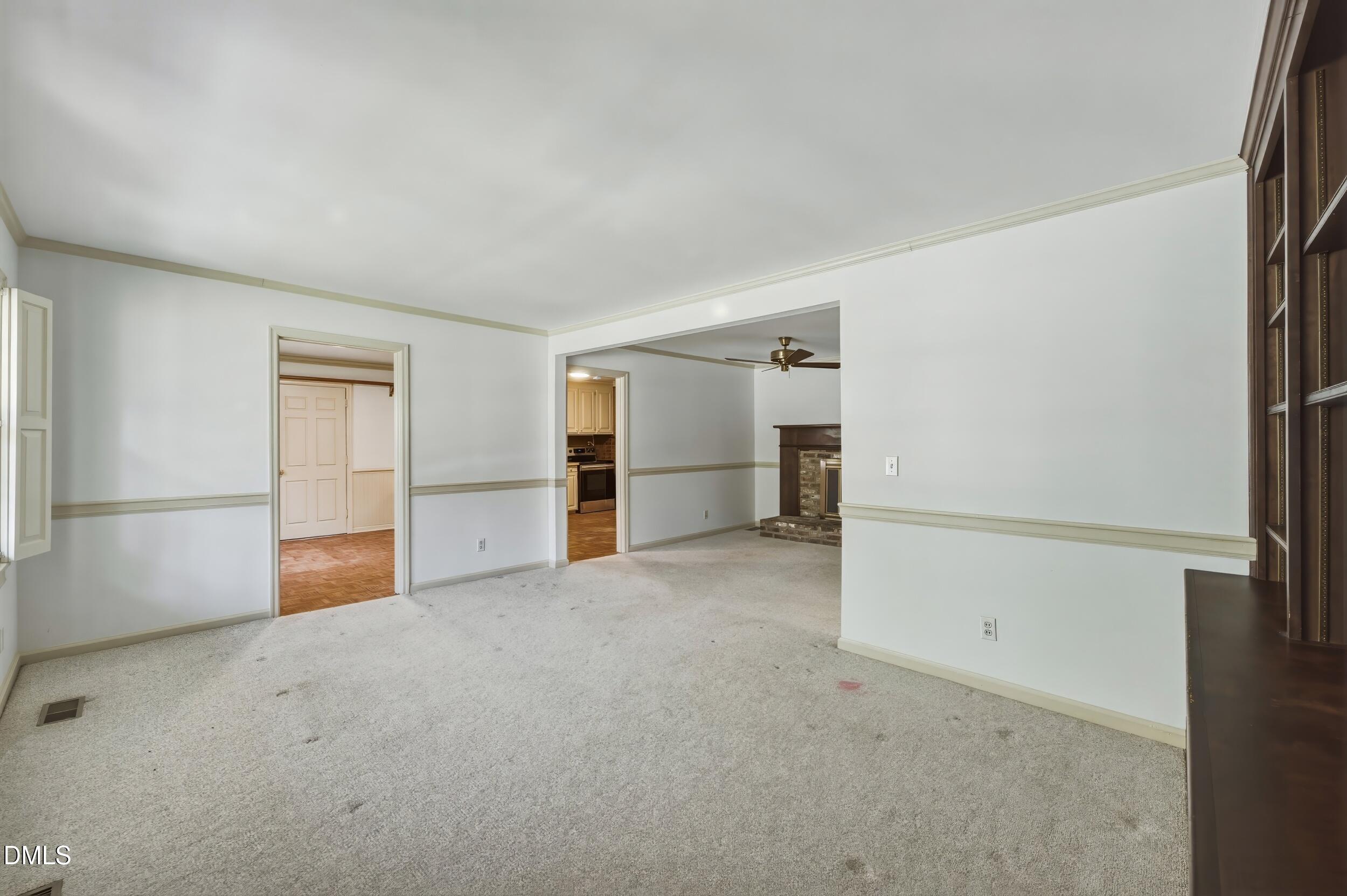 116 Plymouth Road Rocky Mount, NC 27804 - Photo 6 of 41 Living Room