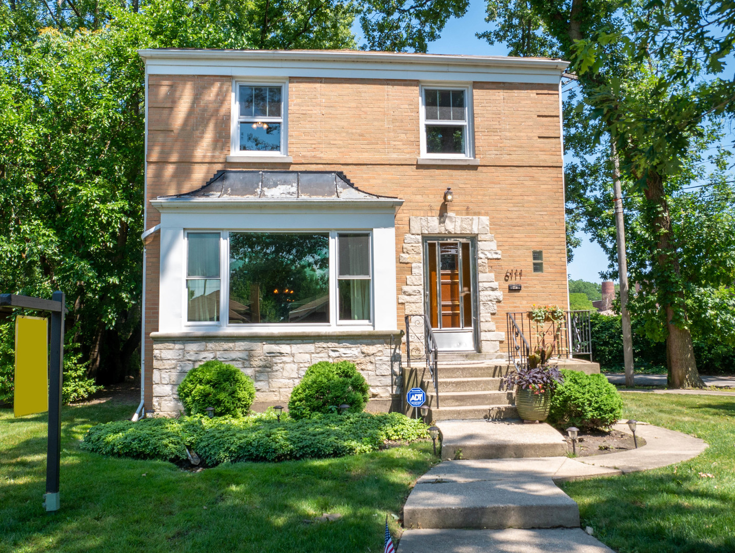 6111 North Springfield Avenue Chicago, IL 60659 - Photo 1 of 36