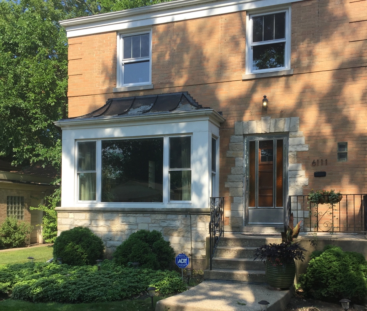 6111 North Springfield Avenue Chicago, IL 60659 - Photo 3 of 36