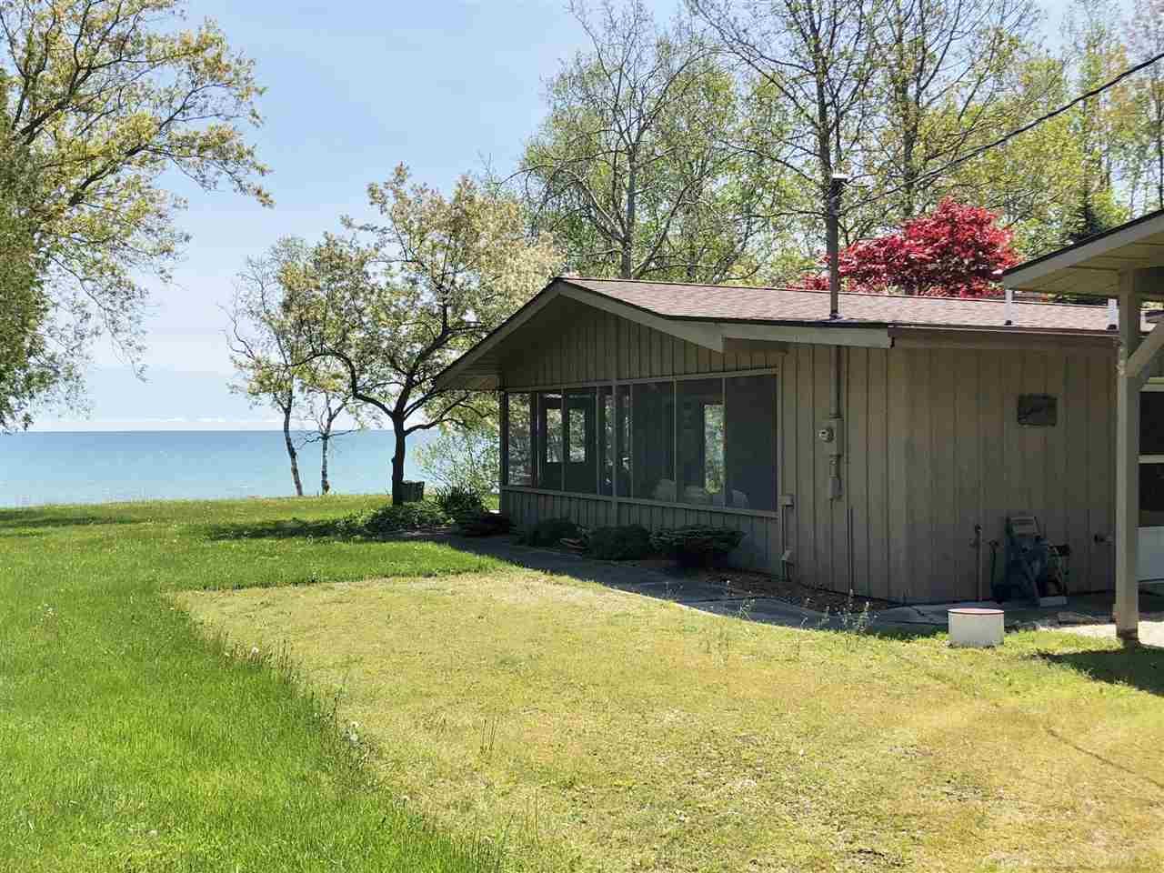 6646 Lakeshore Road Palms, MI 48465 - Photo 11 of 45