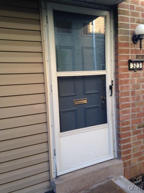 323 Spring Street Bethlehem, PA 18018 - Photo 3 of 24 Gallery Image 3