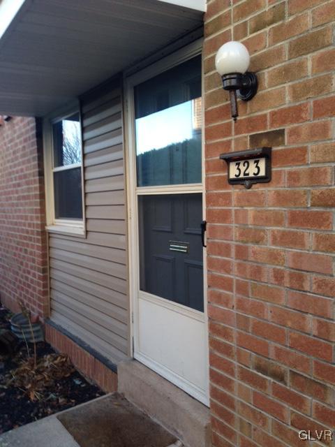 323 Spring Street Bethlehem, PA 18018 - Photo 4 of 24 Gallery Image 4