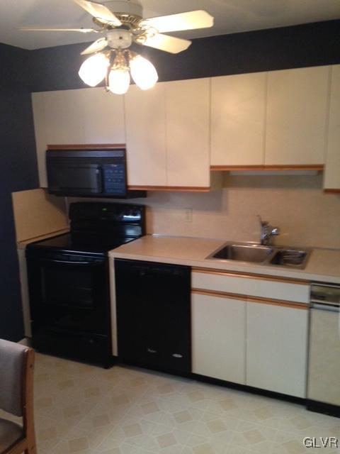 323 Spring Street Bethlehem, PA 18018 - Photo 5 of 24 Gallery Image 5