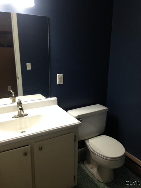 323 Spring Street Bethlehem, PA 18018 - Photo 8 of 24 Gallery Image 8