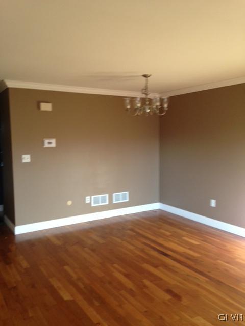 323 Spring Street Bethlehem, PA 18018 - Photo 10 of 24 Gallery Image 10