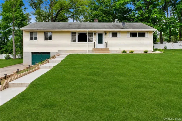 $299,000 | 12 Elizabeth Lane, New Windsor, NY 12553