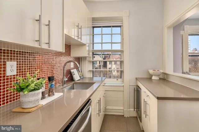 $659,000 | 1817 19th Street Northwest, Unit 3, Washington, DC 20009