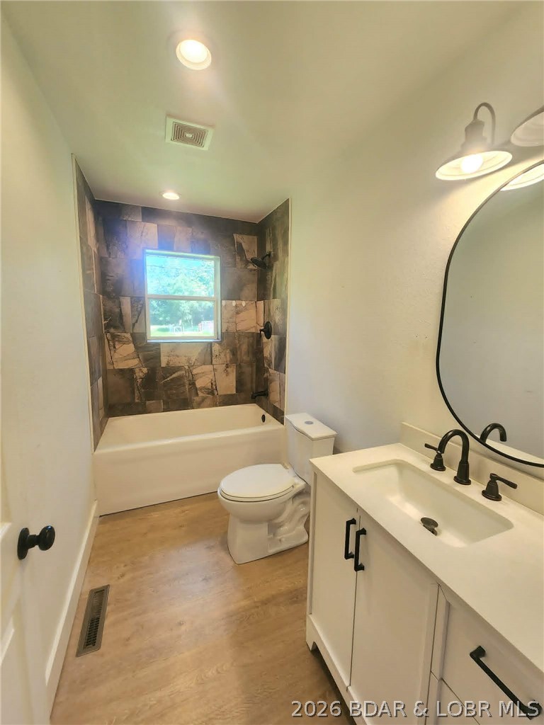 273 Dry Hollow Road Camdenton, MO 65020 - Photo 16 of 28 Main Bath