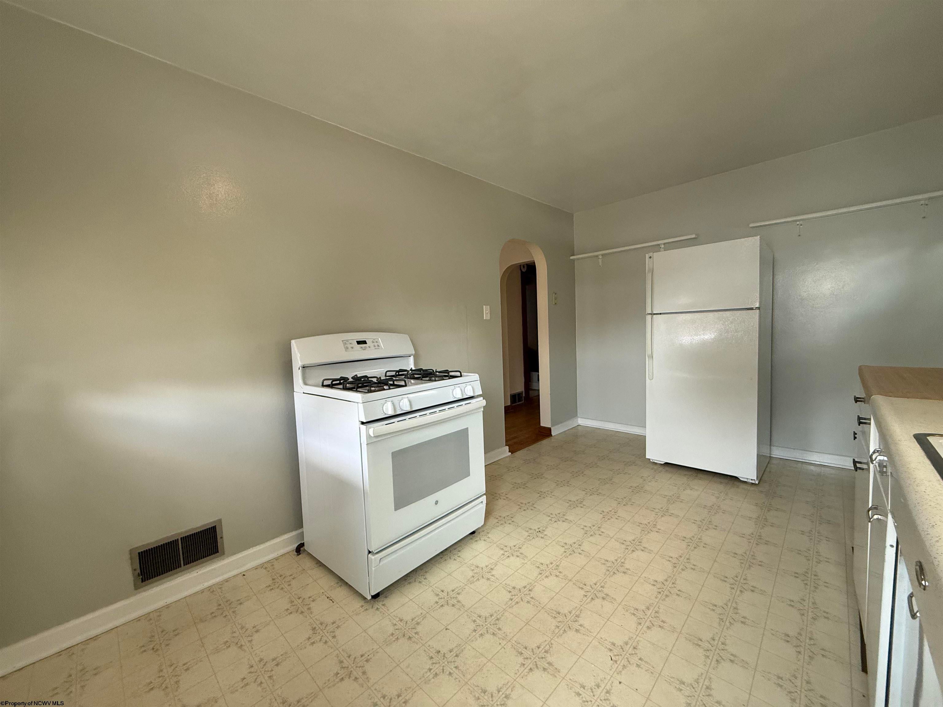 310 Spring Avenue Clarksburg, WV 26301 - Photo 28 of 39 Gallery Image 28