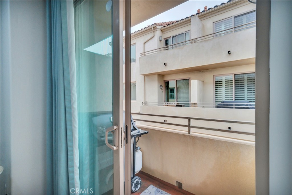 307 Kansas Street, Unit A El Segundo, CA 90245 - Photo 17 of 63