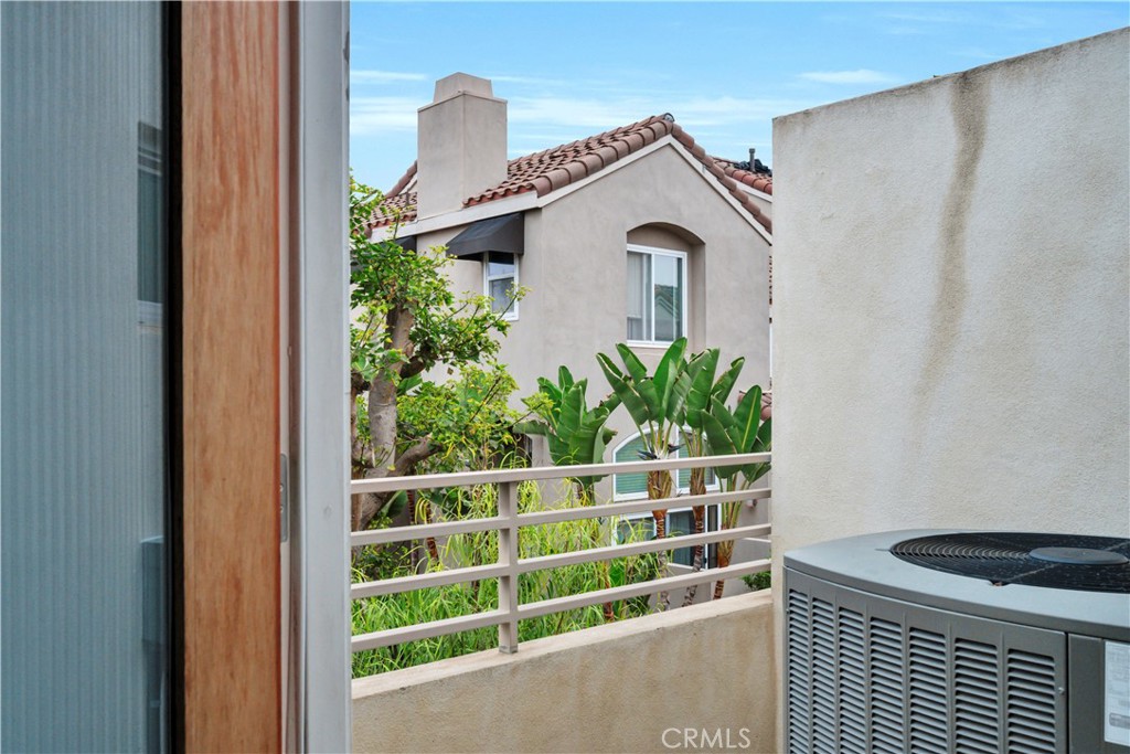 307 Kansas Street, Unit A El Segundo, CA 90245 - Photo 25 of 63