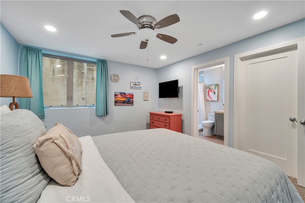 307 Kansas Street, Unit A El Segundo, CA 90245 - Photo 42 of 63