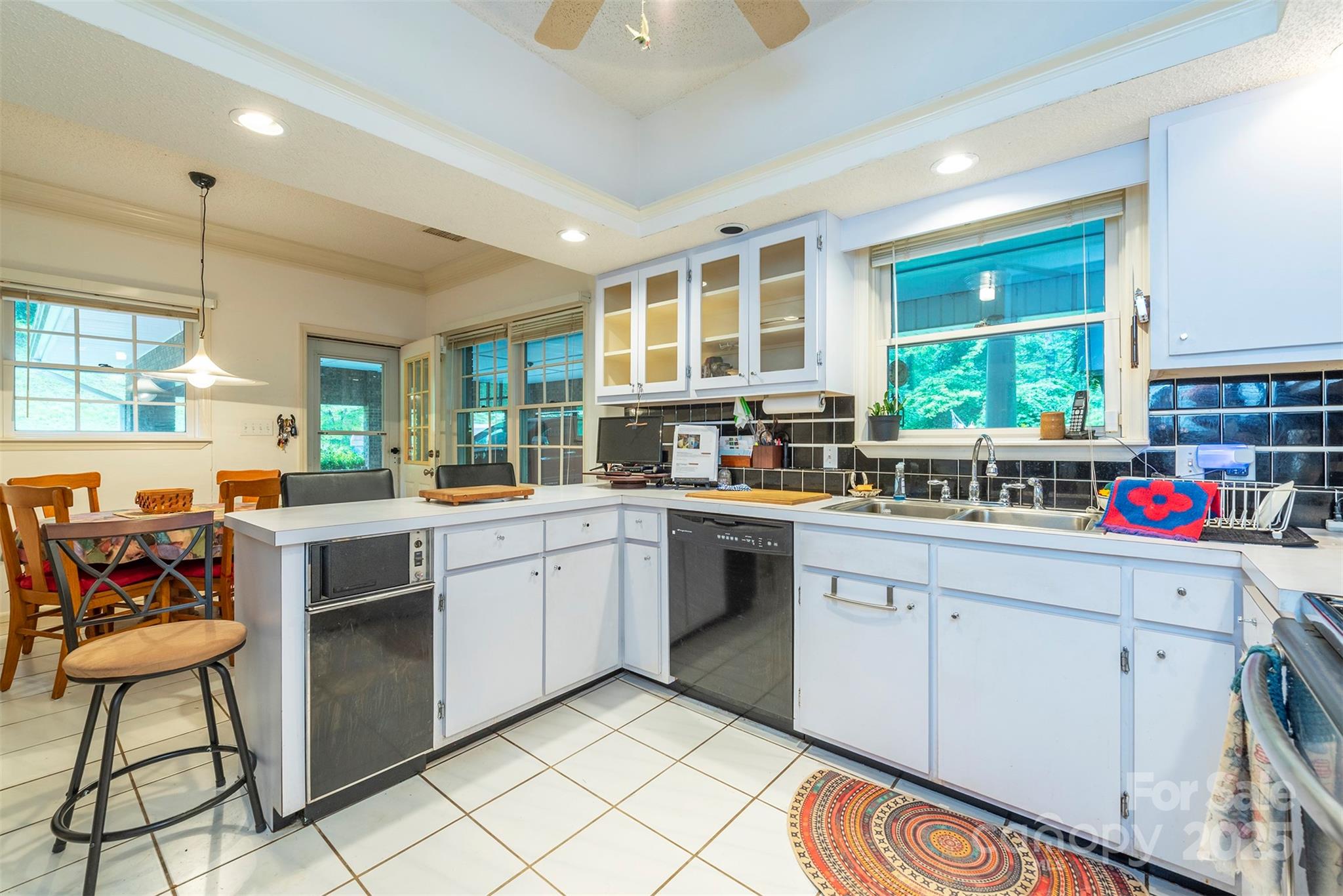 695 Chestnut Mountain Road Canton, NC 28716 - Photo 15 of 48