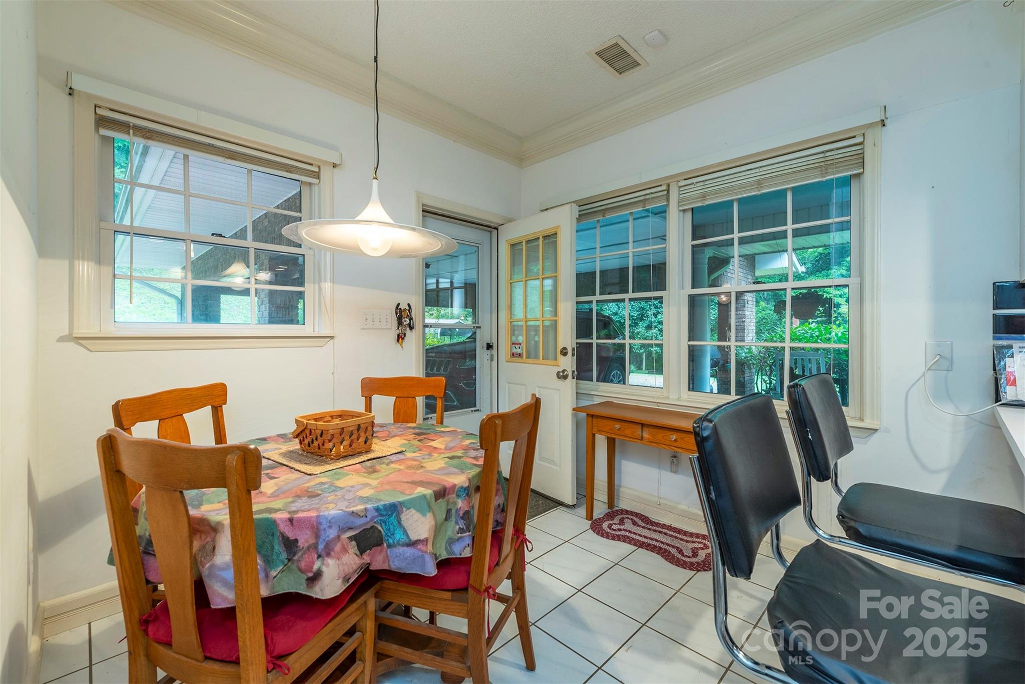 695 Chestnut Mountain Road Canton, NC 28716 - Photo 17 of 48