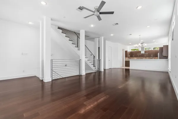 $2,600 | 7239 Laguna Villas, Houston, TX 77036