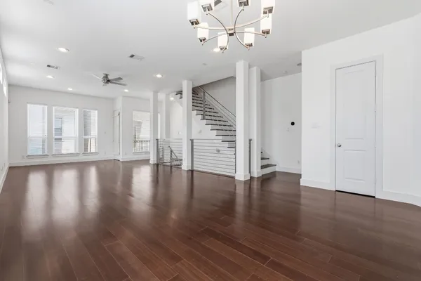 $2,750 | 7239 Laguna Villas, Houston, TX 77036