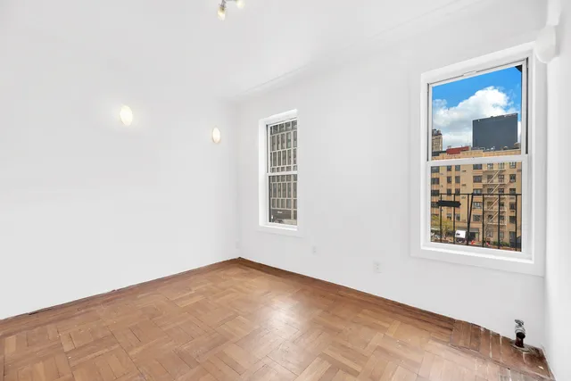$775,000 | 261 West 22nd Street, Unit 20 | Chelsea
