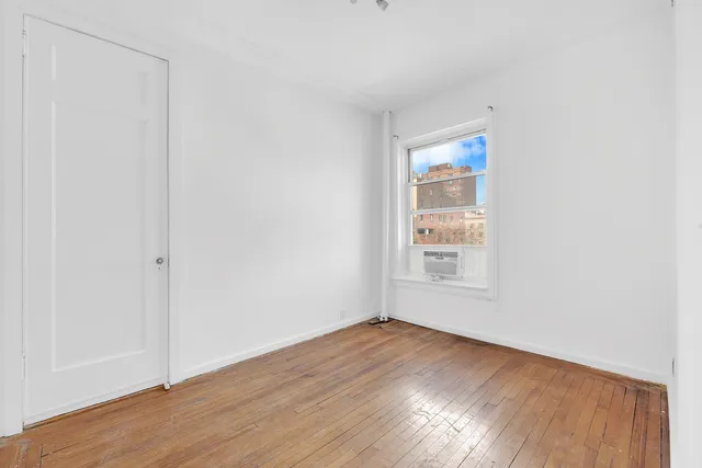 $775,000 | 261 West 22nd Street, Unit 20 | Chelsea