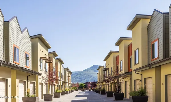 $899,000 | 6169 Park Lane South, Unit 9, Park City, UT 84098