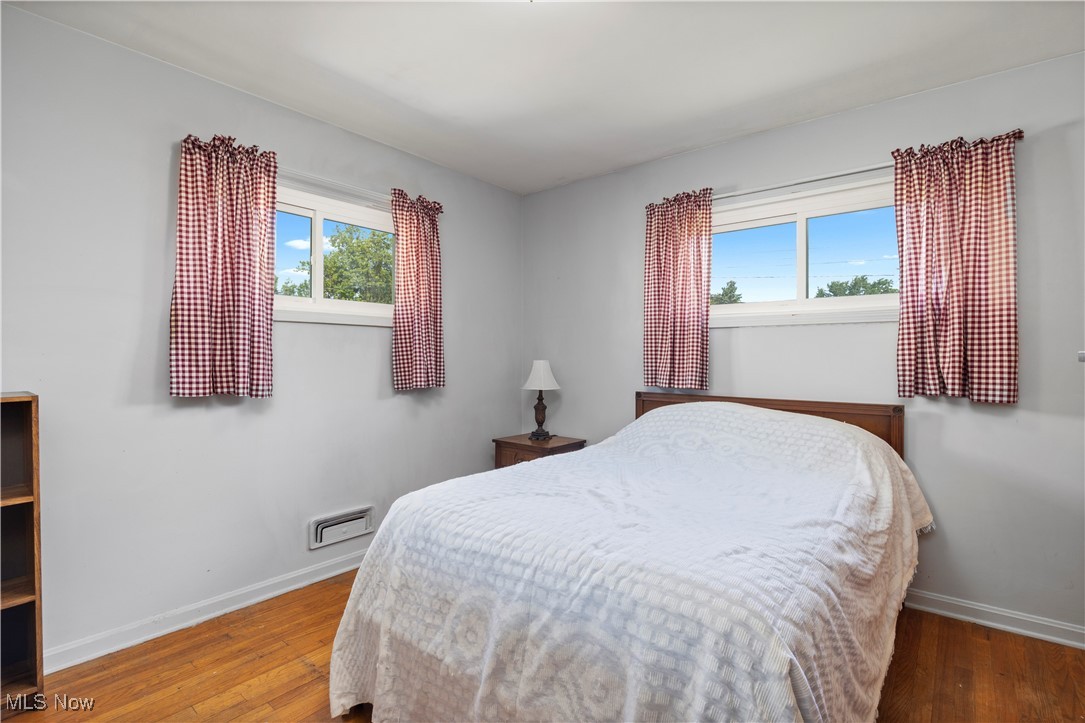 10910 Windham Road Parma, OH 44130 - Photo 21 of 33