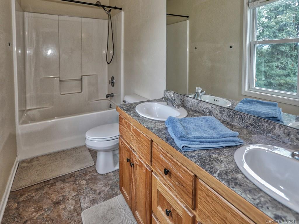 125 Highland Road Waynesville, NC 28786 - Photo 7 of 11 Gallery Image 7