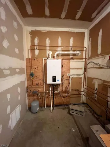 a view of utility room