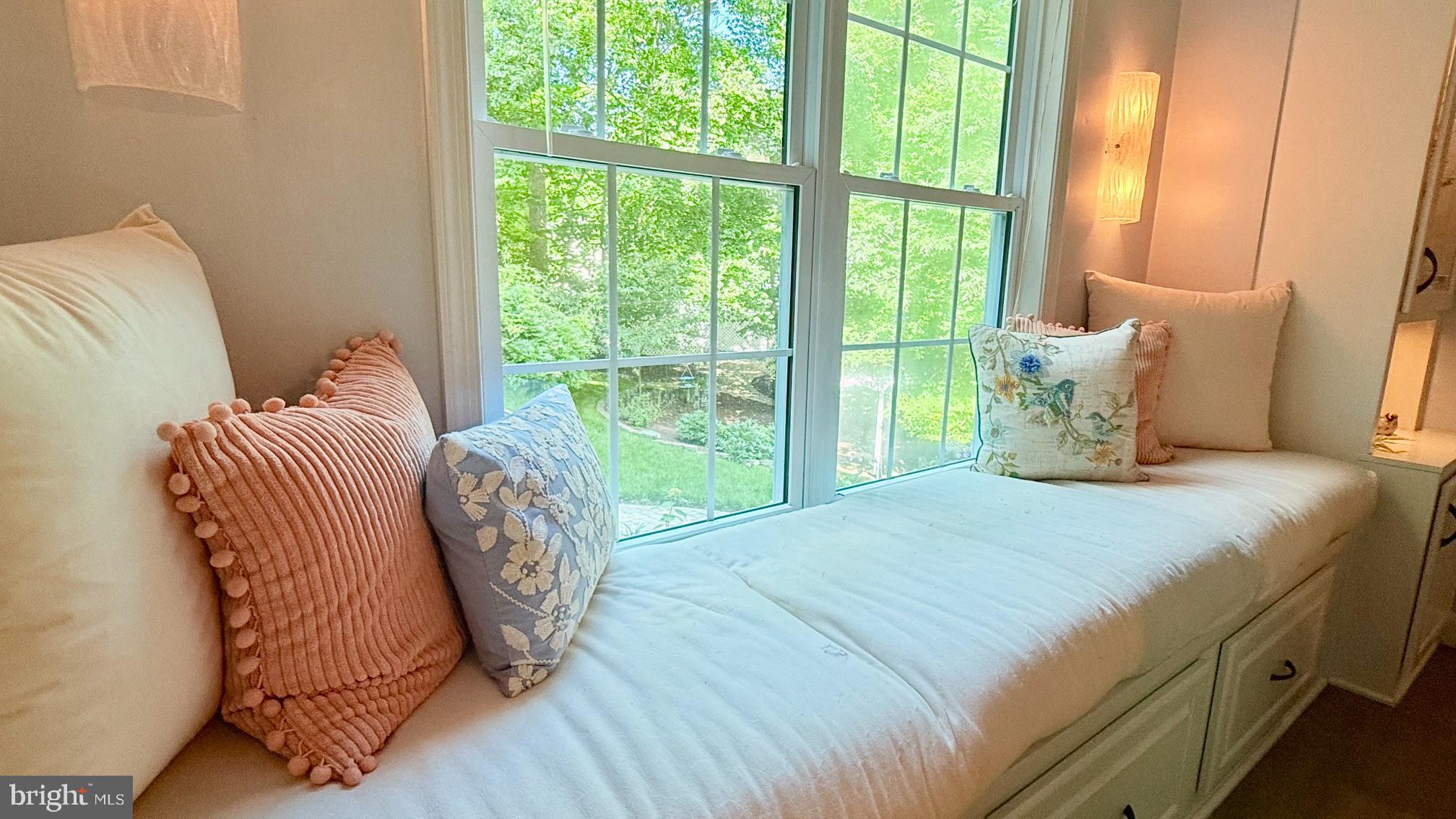 12541 Adobe Circle Lusby, MD 20657 - Photo 19 of 81 Window seat