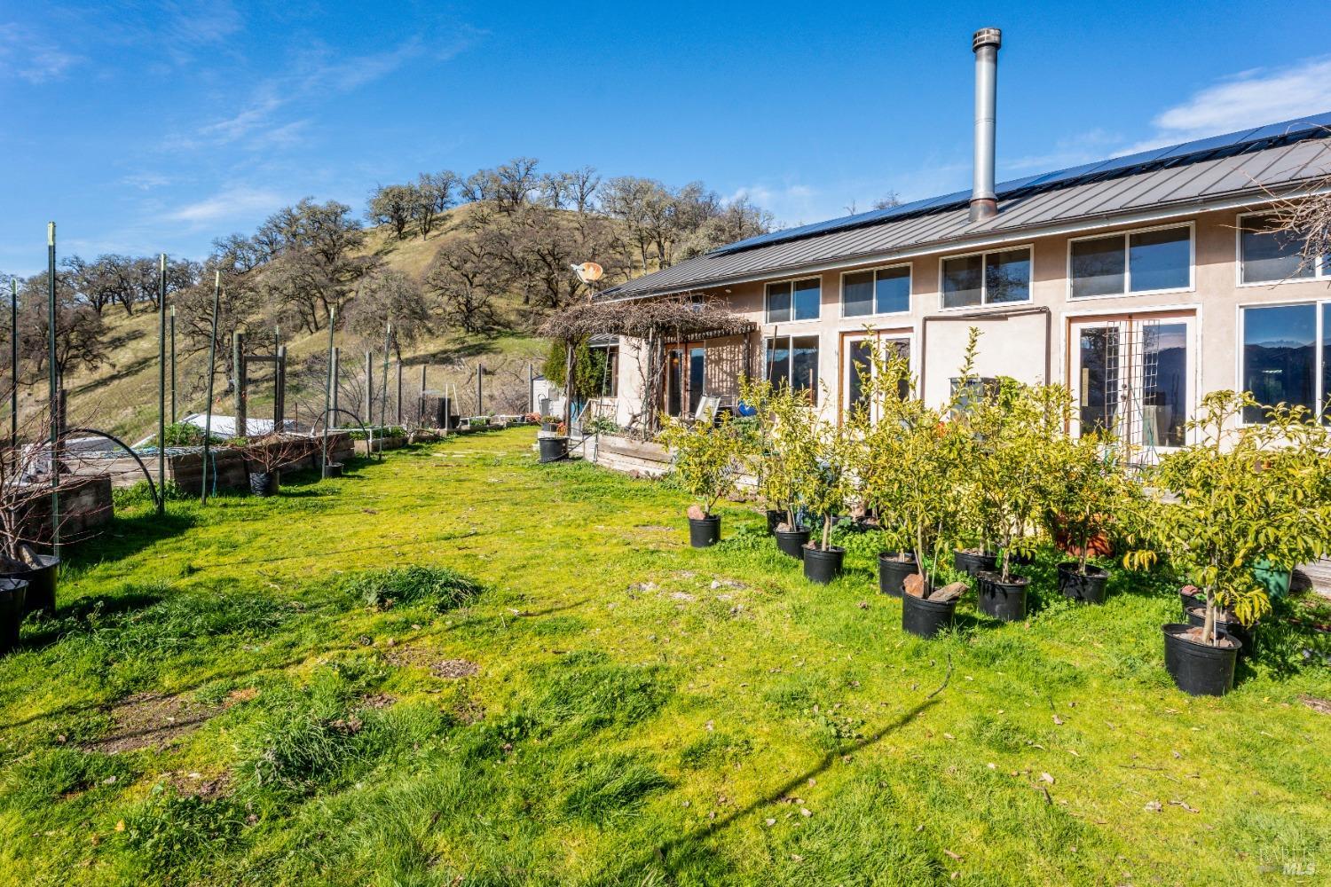 4300 Young Creek Road Ukiah, CA 95482 - Photo 27 of 46