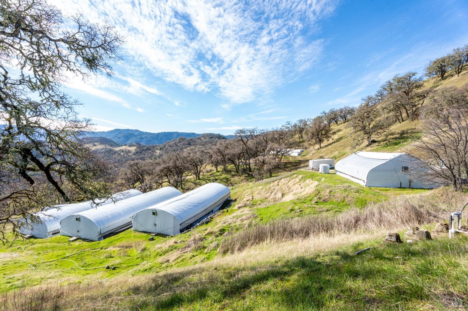 4300 Young Creek Road Ukiah, CA 95482 - Photo 31 of 46