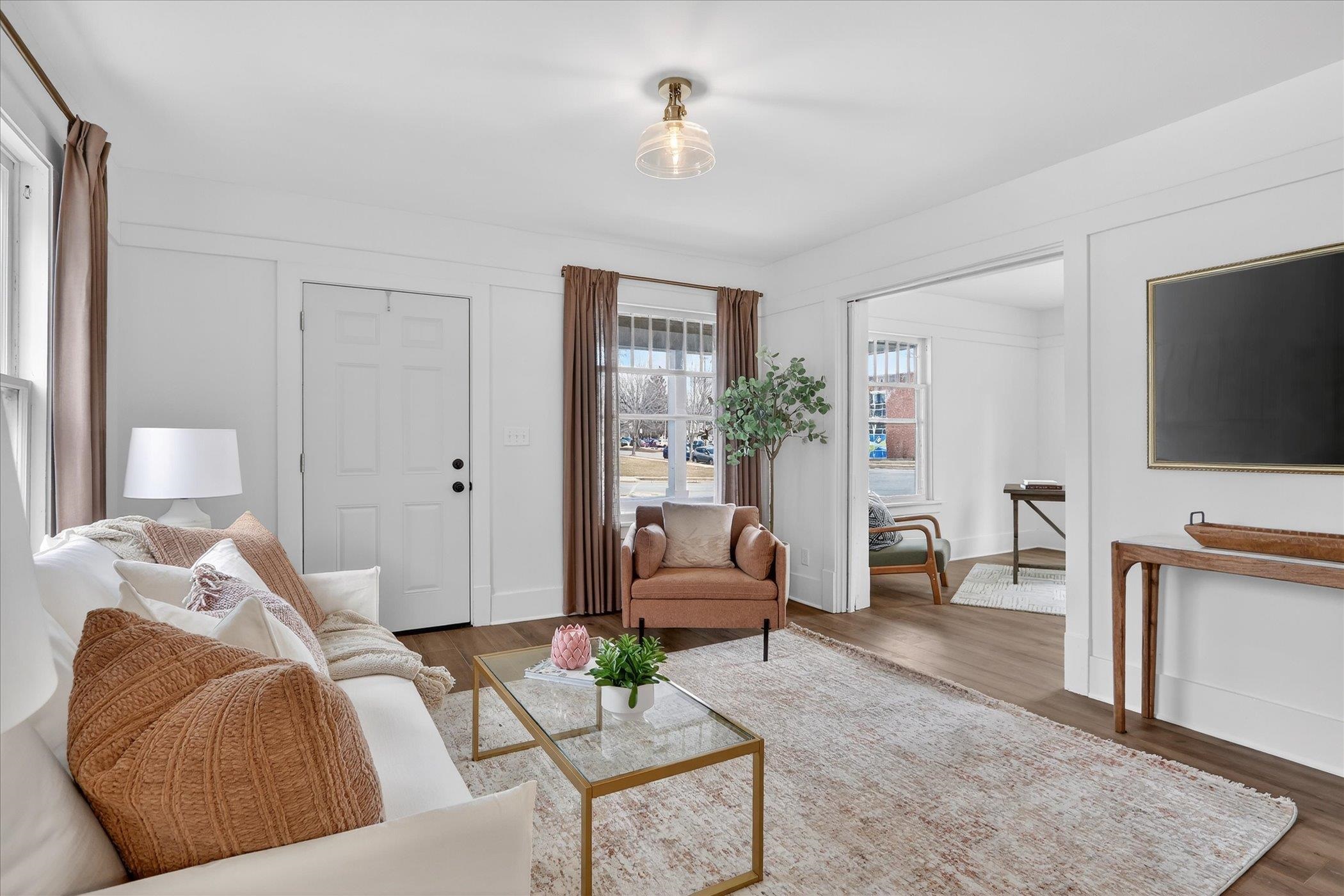 708 West Grand Avenue Beloit, WI 53511 - Photo 12 of 42