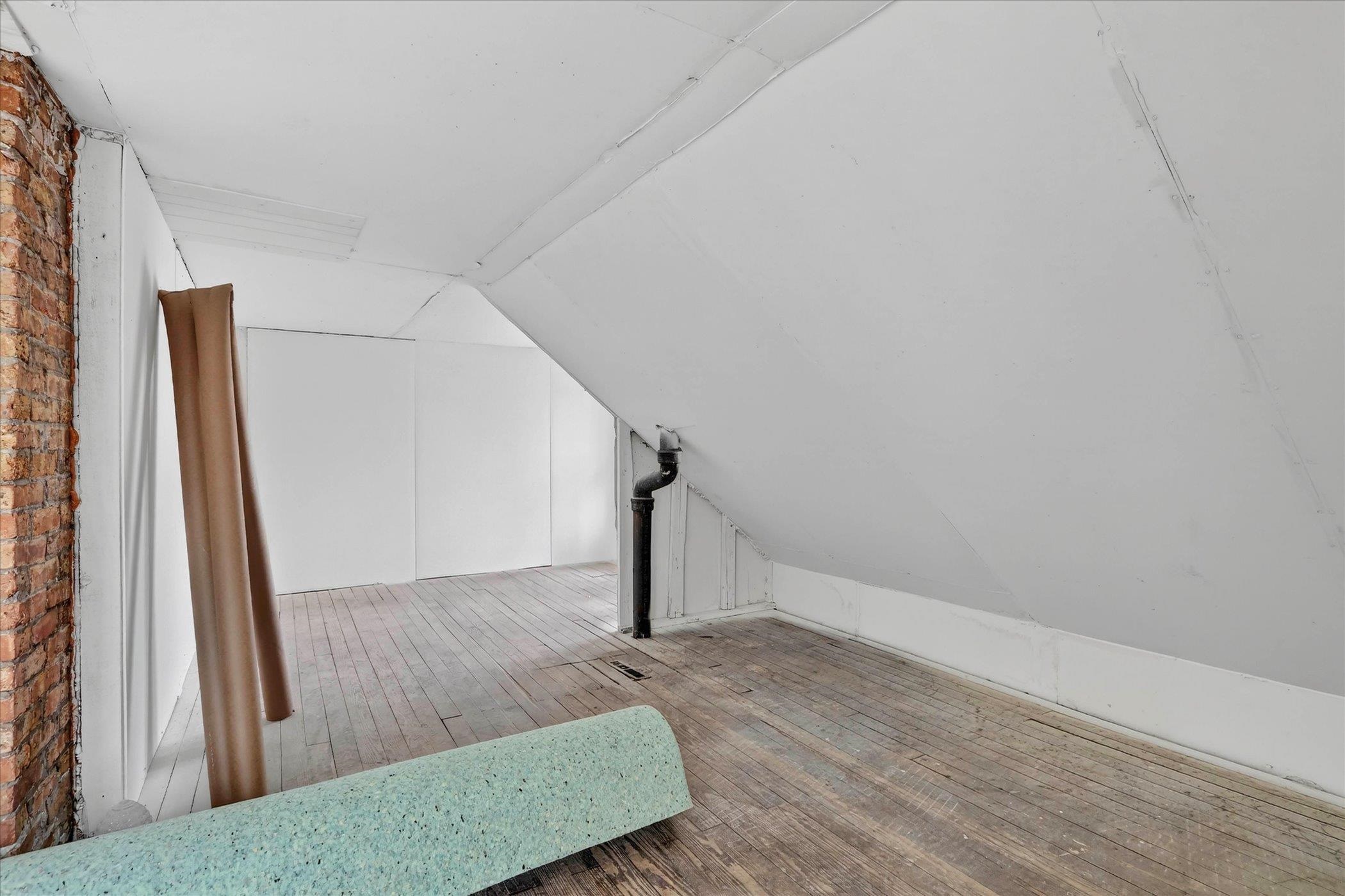 708 West Grand Avenue Beloit, WI 53511 - Photo 33 of 42